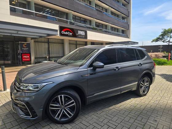 VOLKSWAGEN TIGUAN 2.0 300 TSI GASOLINA ALLSPACE R-LINE AUTOMÁTICO